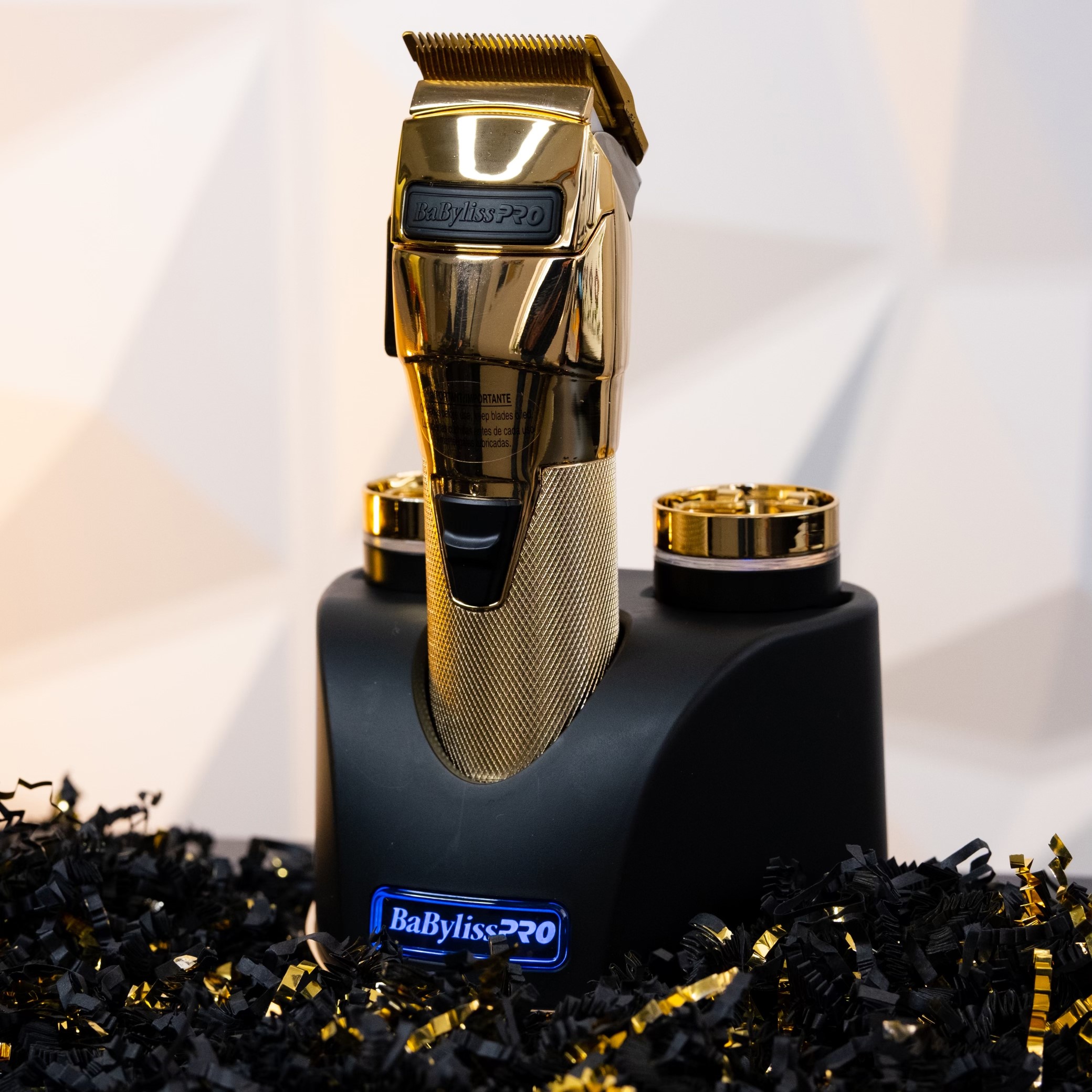 BaBylissPRO® LIMITED EDITION Gold SNAPFX Clipper With Snap In/Out Dual Lithium Battery System